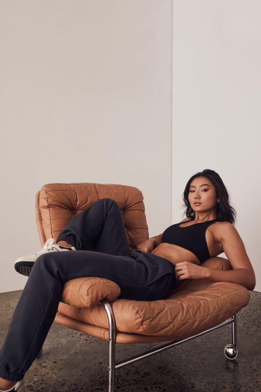 Meshki šmirgľové embossované fleecové joggery oblečenie drevené uhlie 4N0F61479