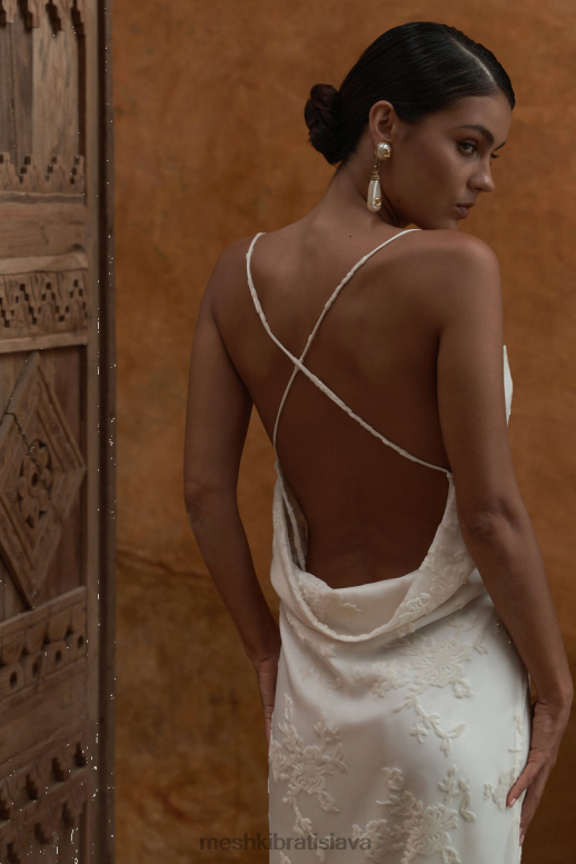 Meshki erika burnout zamatové maxi šaty oblečenie biely 4N0F6180